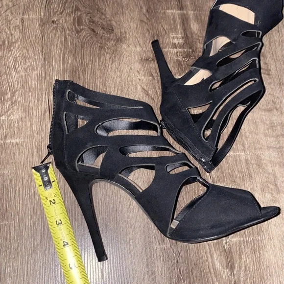Forever 21 Women’s Black Heels - Picture 10 of 12
